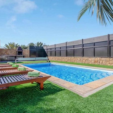 Villa Cobas Con Piscina Y Privada Triquivijate 外观 照片
