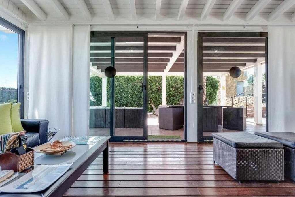 Villa Cobas Con Piscina Y Privada Triquivijate 外观 照片