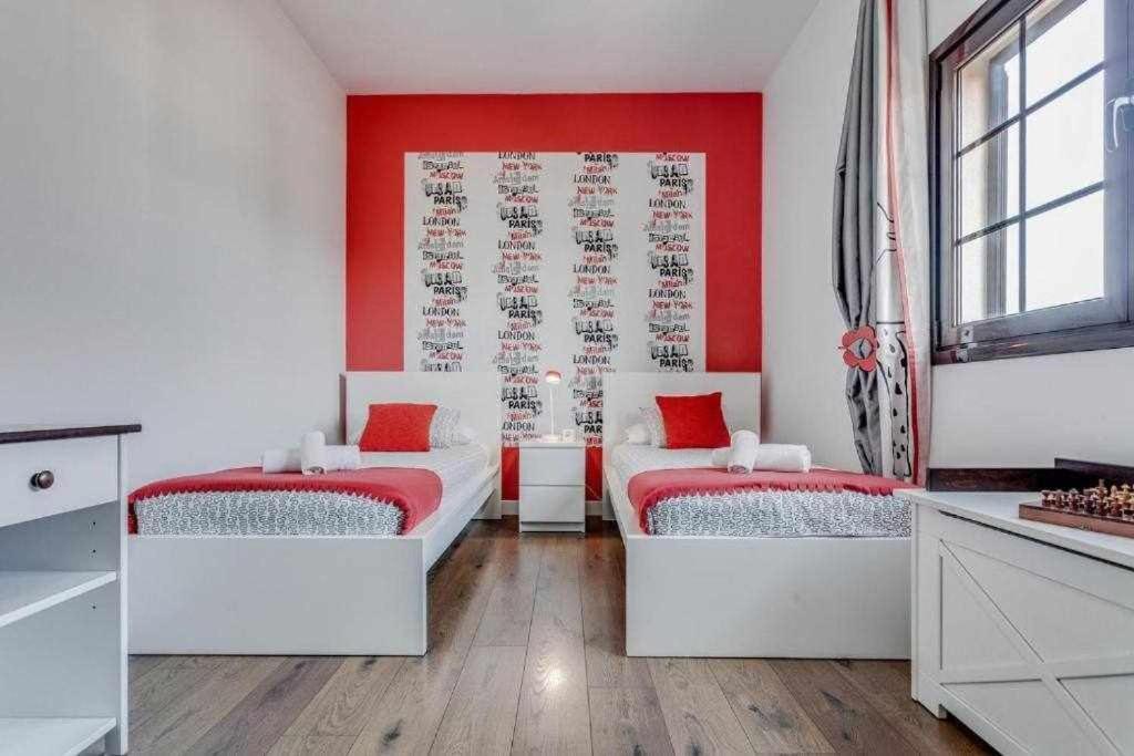 Villa Cobas Con Piscina Y Privada Triquivijate 外观 照片