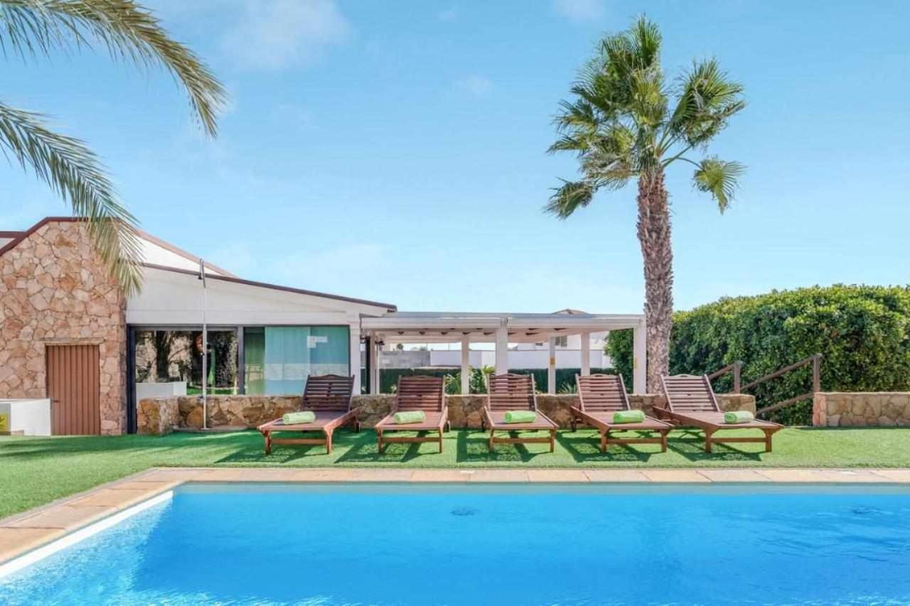 Villa Cobas Con Piscina Y Privada Triquivijate 外观 照片